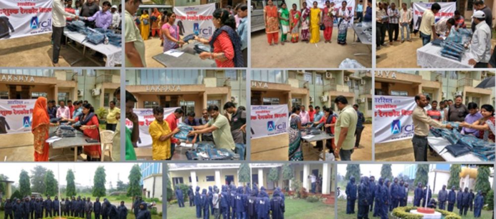 Donation of woolen clothing by Arcil for the villagers of Chandwa & Latehar