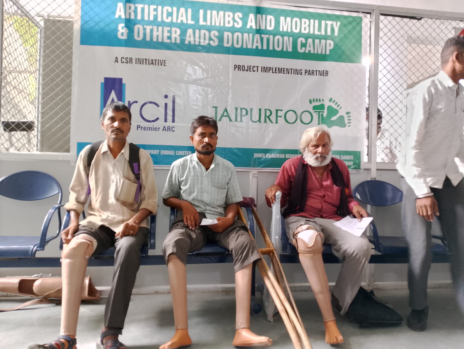 Donation of mobility aids to 917 beneficiaries