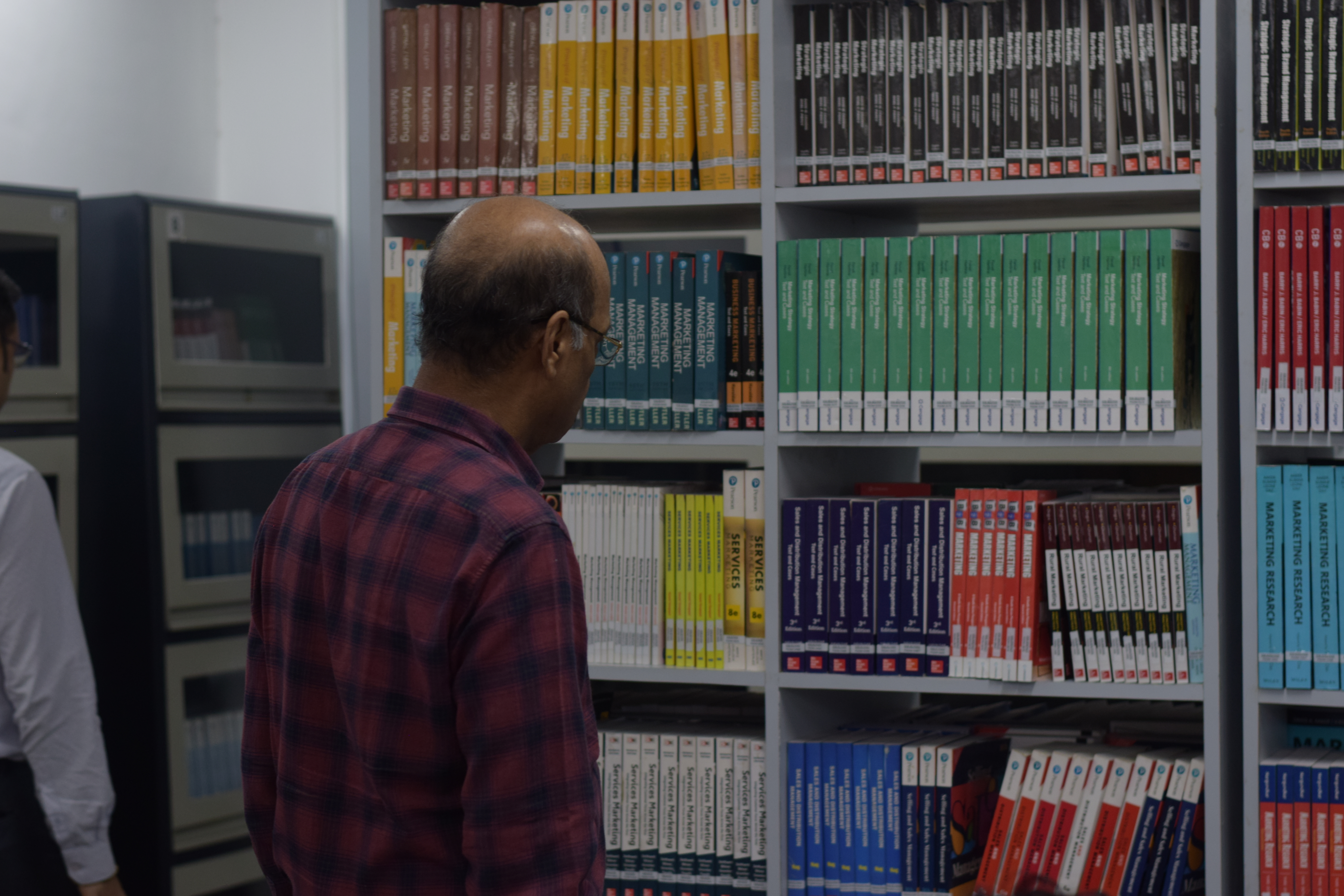 Setup of Smart Digital Library: Empowering the Digital Generation